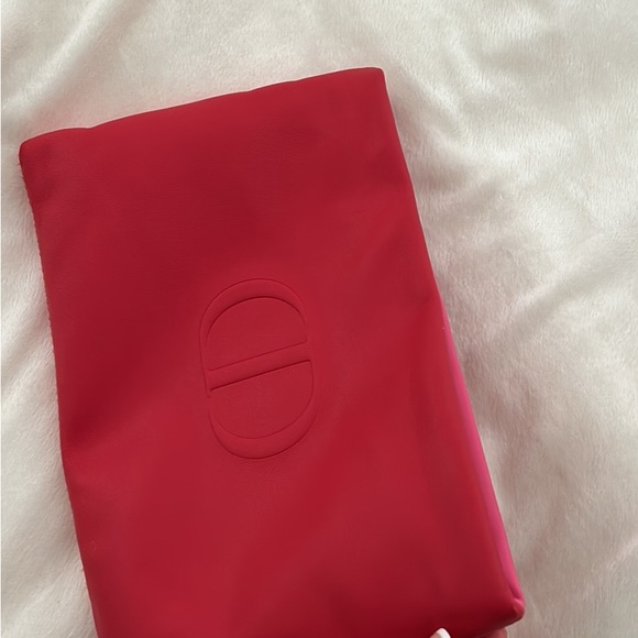 DIOR MAKEUP BAG - Picture 3 of 3
